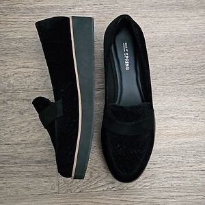 New Call it Spring Black Suede Velvet Loafers Platform sz 8